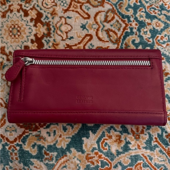 NWOT: Nordstrom Large Red Leather Multi-Compartment Wallet - Picture 2 of 8